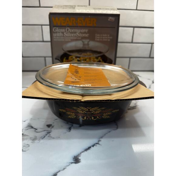 Vintage Wear Ever 1.5 Quart Casserole with Cover American Wheat NIB - Picture 3 of 7